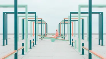 3 SCALE LOOK THROUGH